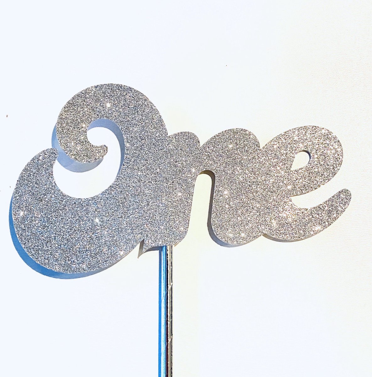 Taarttopper| Cake topper | Taartversiering| Verjaardag| Cijfers | ONE | Zilver glitter|16 cm| karton